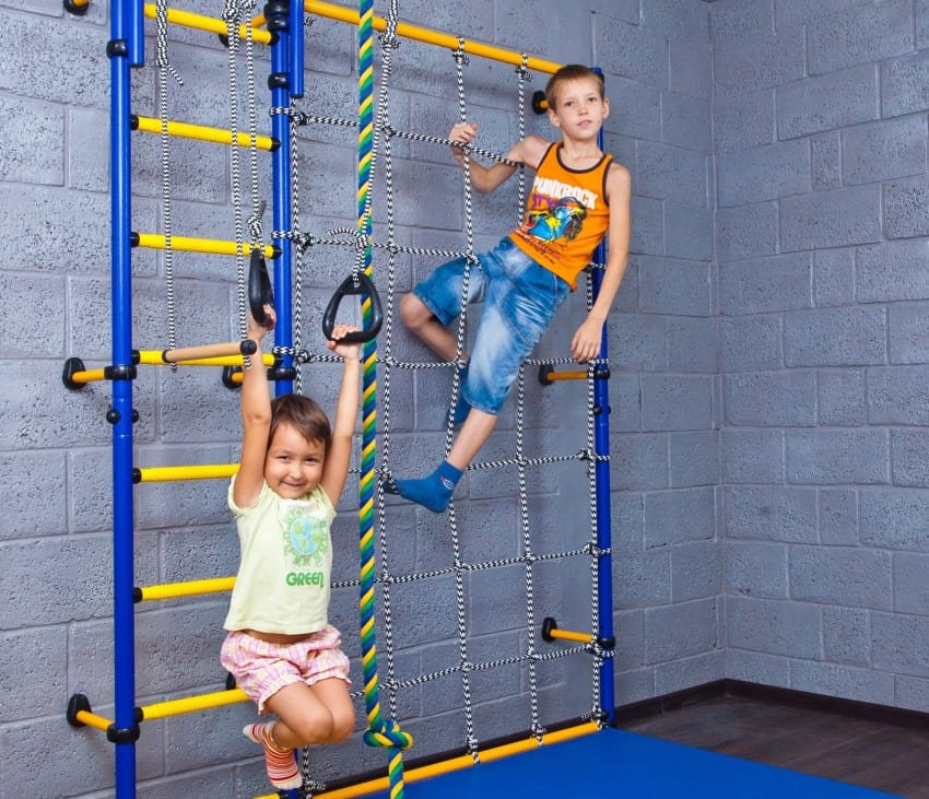 Упражнения для детей на домашнем спортивном комплексе thumbnail